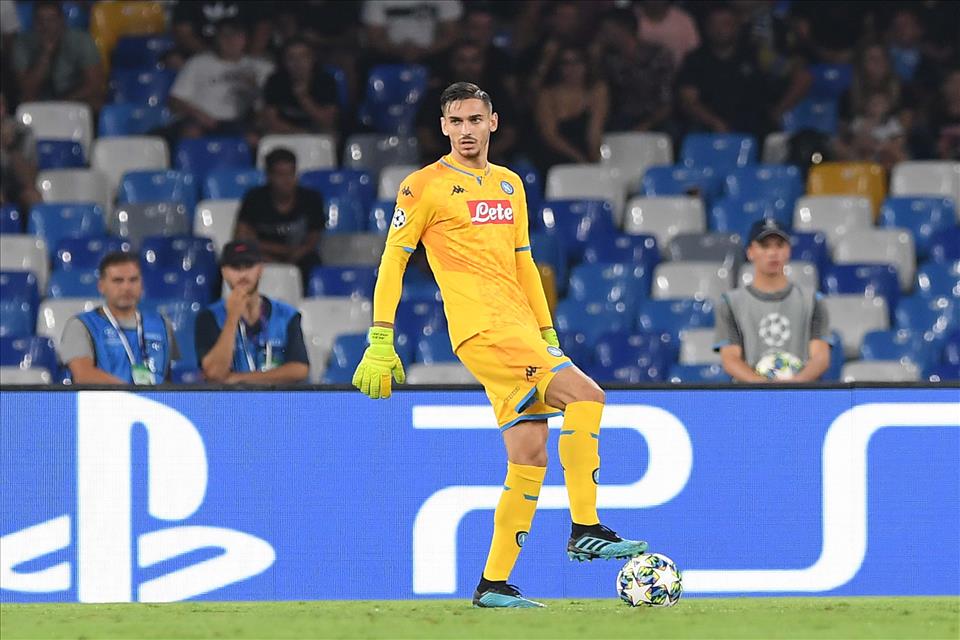 爱游戏中心-那不勒斯客场取分，稳住联赛前四位置的简单介绍  第1张